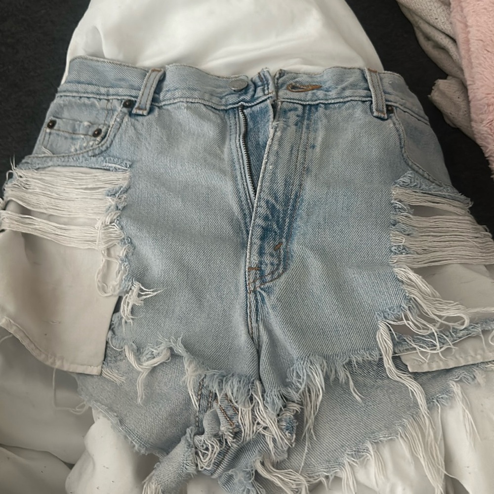 Denim ripped jean shorts